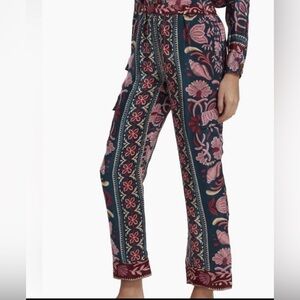 Farm Rio Anthropologie Seashell Tapestry Cargo Pants Size M Boho Beach Festival